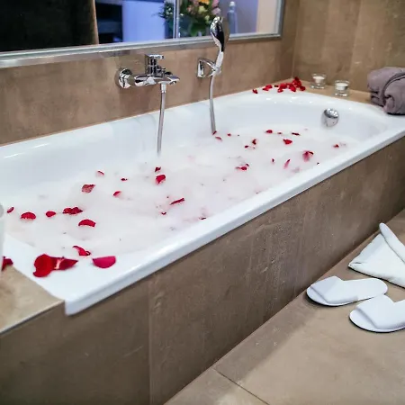 Ξενοδοχείο Strandhotel Luv 4*