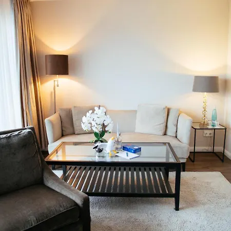 Ξενοδοχείο Strandhotel Luv 4*