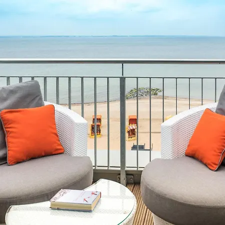 Strandhotel Luv Ξενοδοχείο 4*