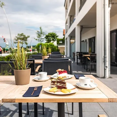 Ξενοδοχείο Strandhotel Luv