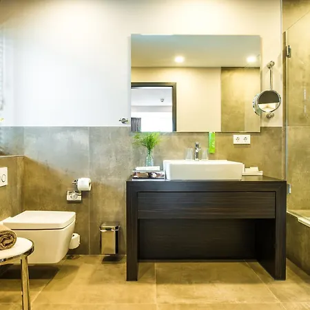 Ξενοδοχείο Strandhotel Luv