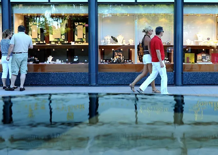 Strandhotel Luv فندق