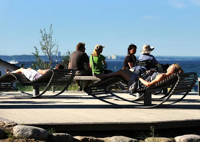 Strandhotel Luv Szálloda