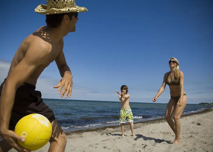 Strandhotel Luv فندق 4*